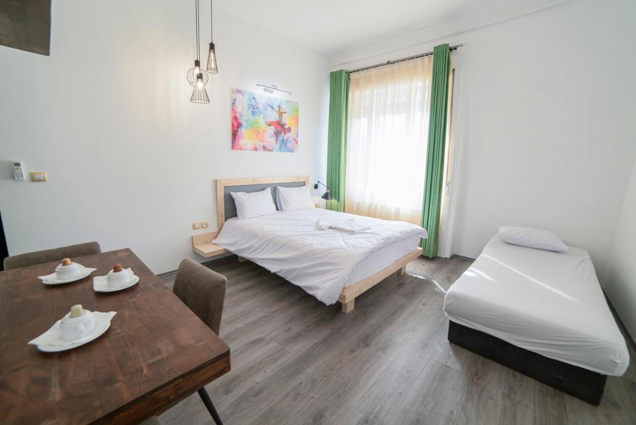 Maria Boutique Suits Budapest Kültér fotó