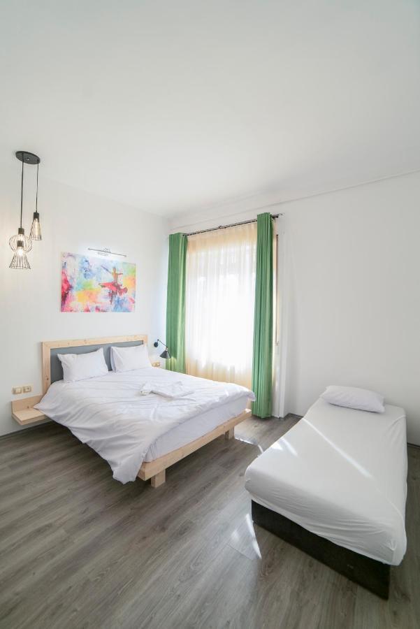 Maria Boutique Suits Budapest Kültér fotó