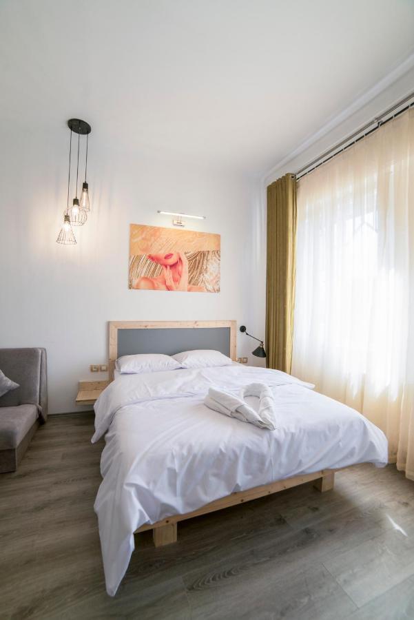 Maria Boutique Suits Budapest Kültér fotó