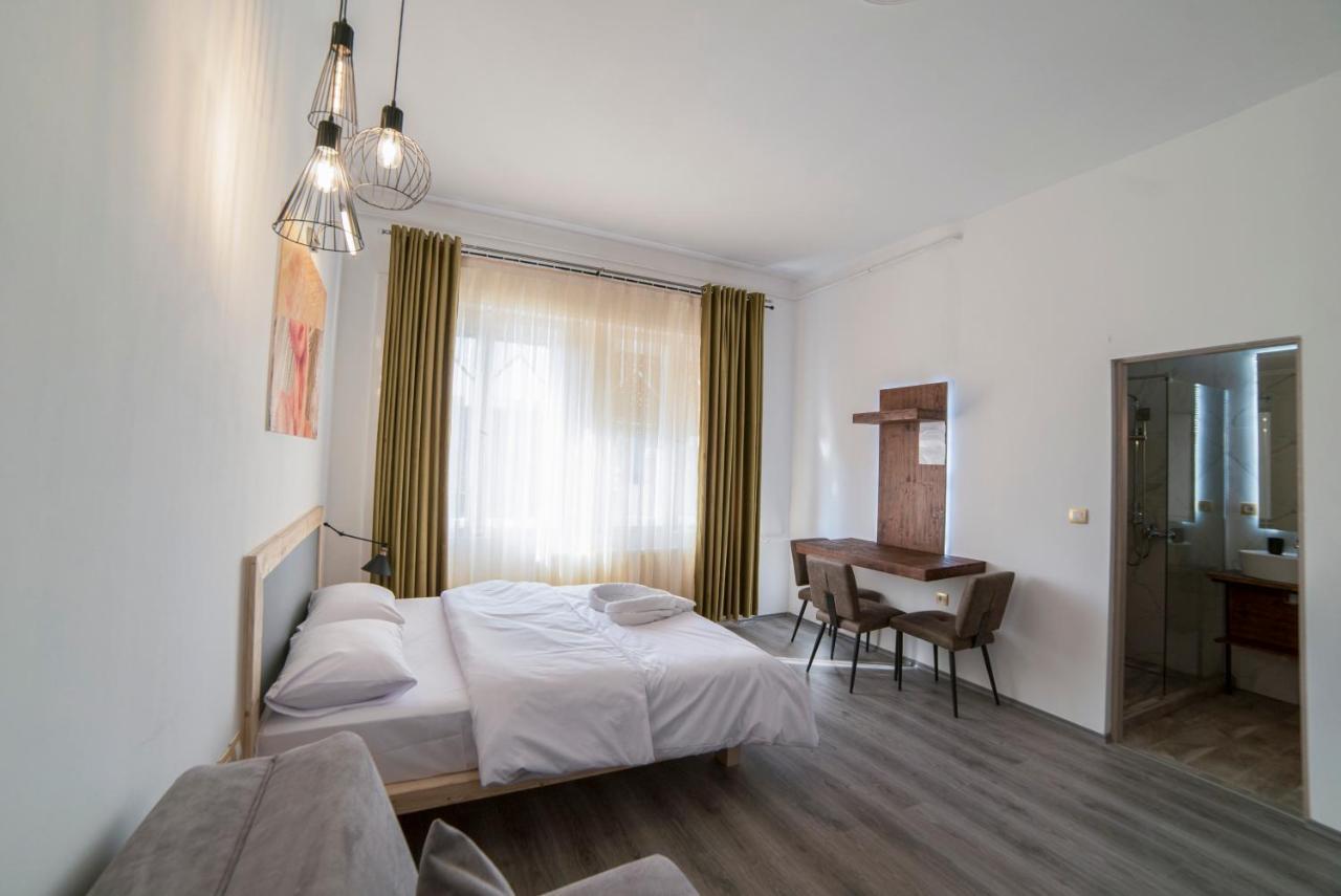 Maria Boutique Suits Budapest Kültér fotó