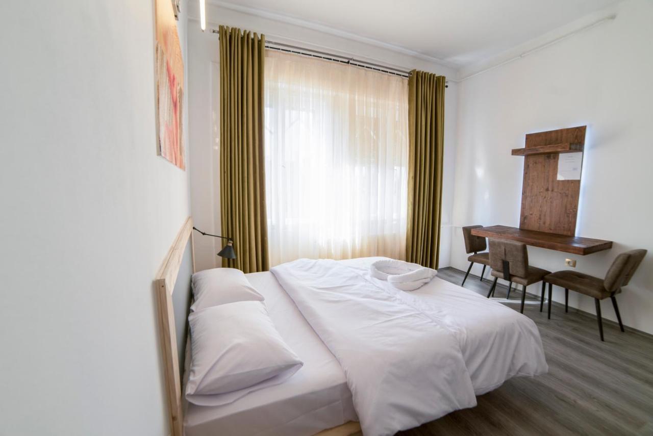 Maria Boutique Suits Budapest Kültér fotó
