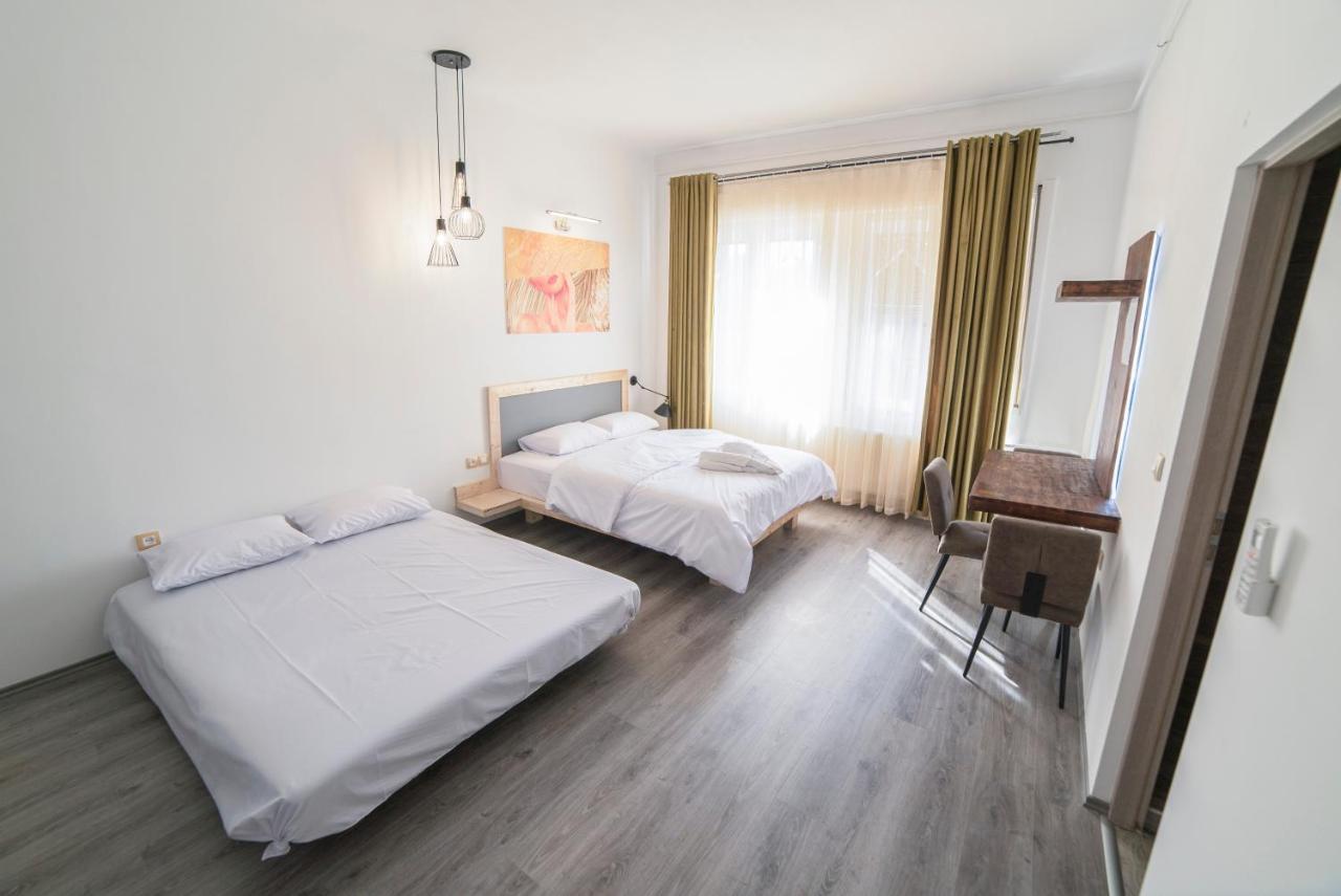 Maria Boutique Suits Budapest Kültér fotó